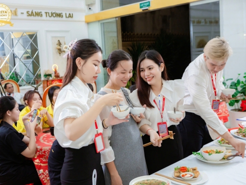 TRỔ TÀI NẤU ĂN CÙNG HỌC VIÊN NHÀ CARITA ACADEMY 