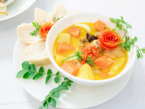 TRỔ TÀI NẤU ĂN CÙNG HỌC VIÊN NHÀ CARITA ACADEMY 