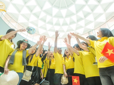 CARITA ACADEMY VỚI HÀNH TRÌNH VĂN HOÁ CHÀO MỪNG 50 NĂM GIẢI PHÓNG MIỀN NAM THỐNG NHẤT ĐẤT NƯỚC  30.4.2025