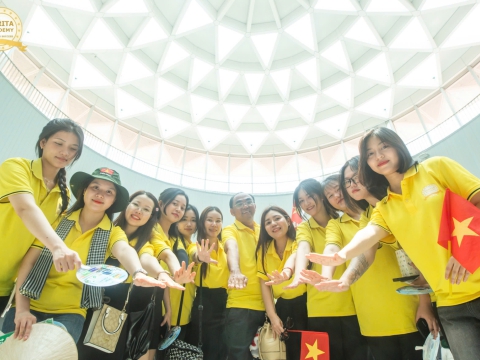 CARITA ACADEMY VỚI HÀNH TRÌNH VĂN HOÁ CHÀO MỪNG 50 NĂM GIẢI PHÓNG MIỀN NAM THỐNG NHẤT ĐẤT NƯỚC  30.4.2025