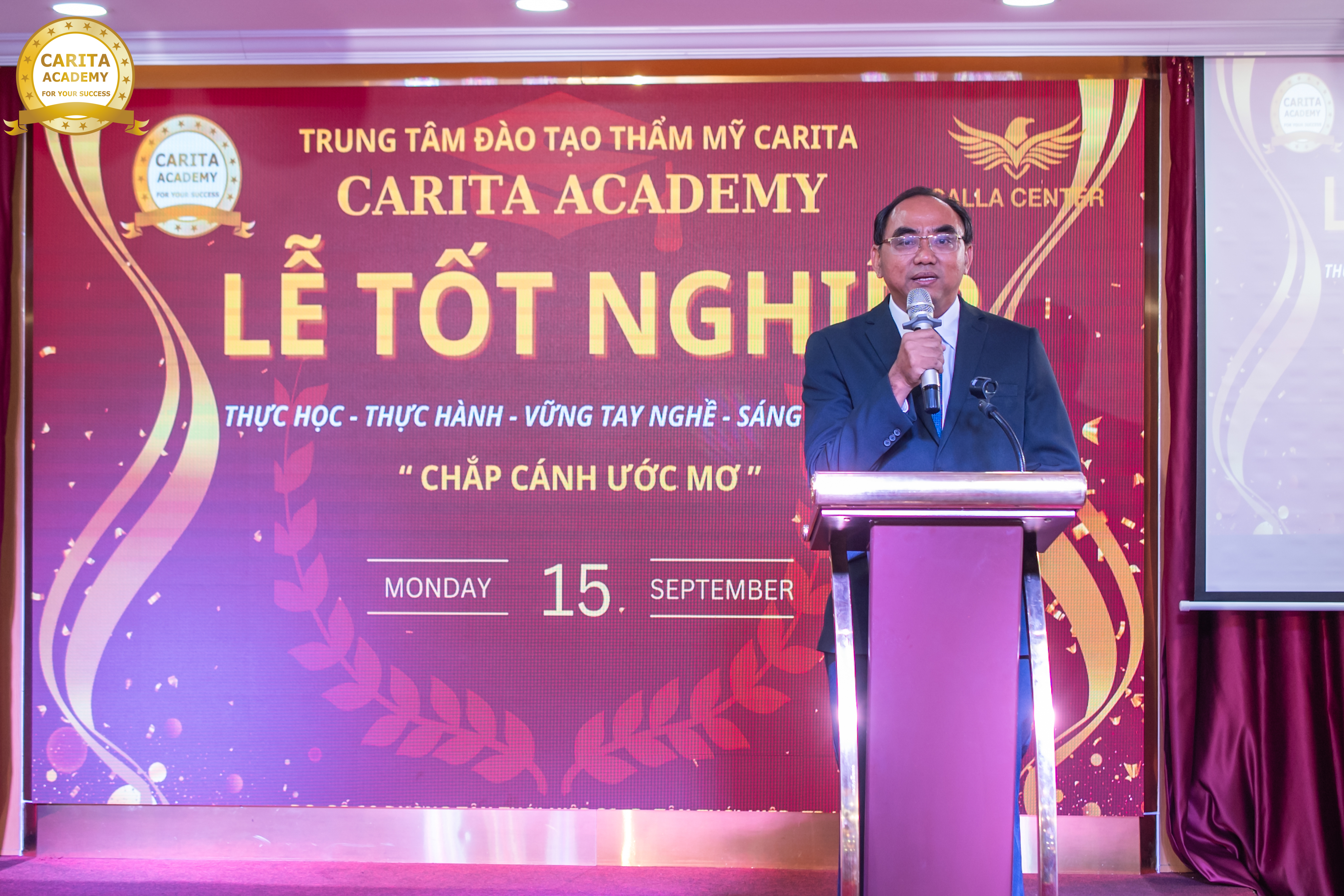 Lễ tốt nghiệp Carita Academy